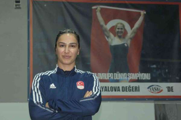 Yalova'da milli sporcu Çavuşoğlu'nun ismi spor salonuna verilecek