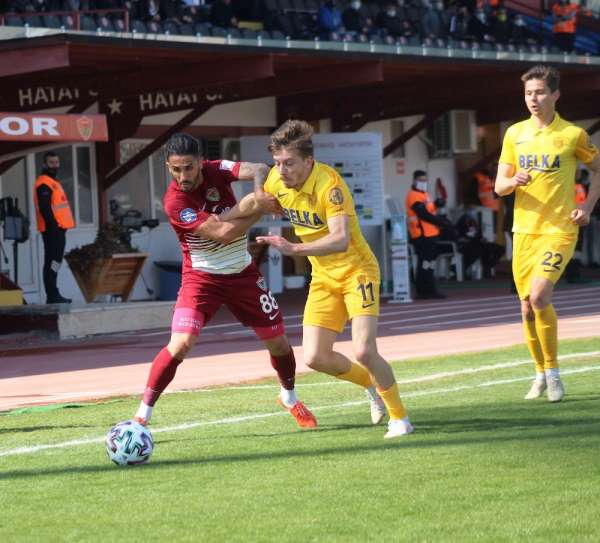 Süper Lig: A.Hatayspor: 1 - MKE Ankaragücü: 1 (İlk yarı)