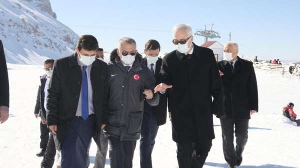 Vali Arslantaş: 'Antalya, Burdur ve Isparta'nın sosyo-ekonomik kalkınması için var gücümüzle çalışıyoruz'