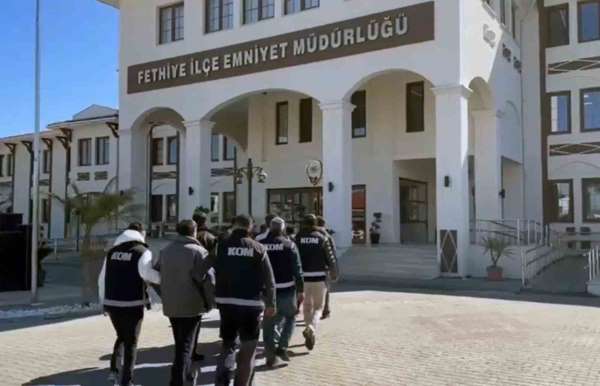 Fethiye'de FETÖ terör örgütünün finans yapılanmasına yönelik operasyonu