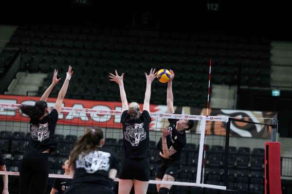 Eczacıbaşı Dynavit, Göztepe ile mücadele edecek