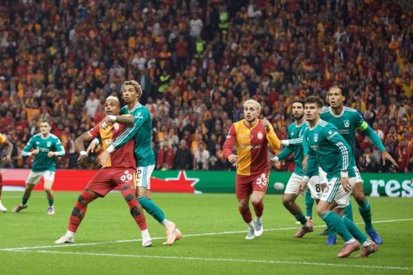 Galatasaray'ın Şampiyonlar Ligi'ndeki rakibi Liverpool oldu