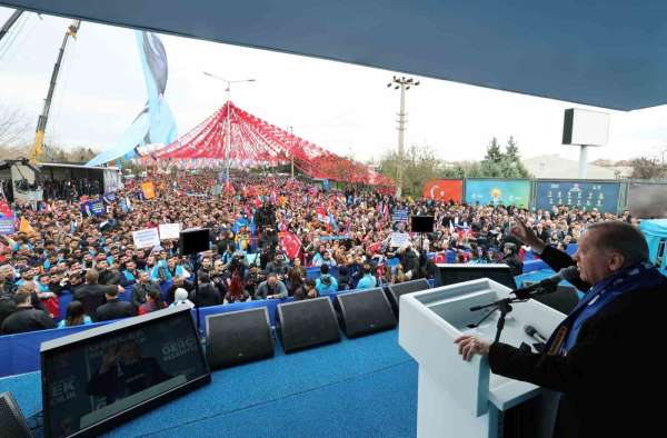 Cumhurbaşkanı Recep Tayyip Erdoğan: '21 yılda Diyarbakır'a 265 milyar lirayı aşkın yatırım yaptık. Eğitimde şe