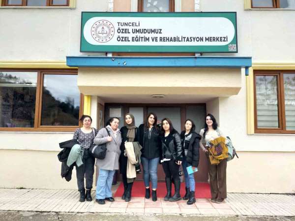 Üniversite öğrencilerinden rehabilitasyon merkezine 'Gönüllülük' yolculuğu