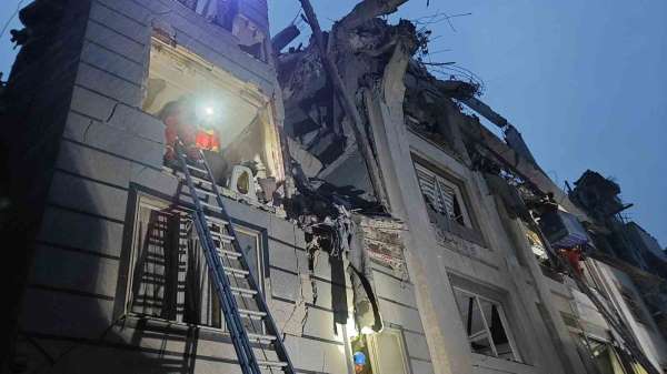 ABD ve İsrail'in İran'a yönelik son saldırılarında en az 6 kişi hayatını kaybetti