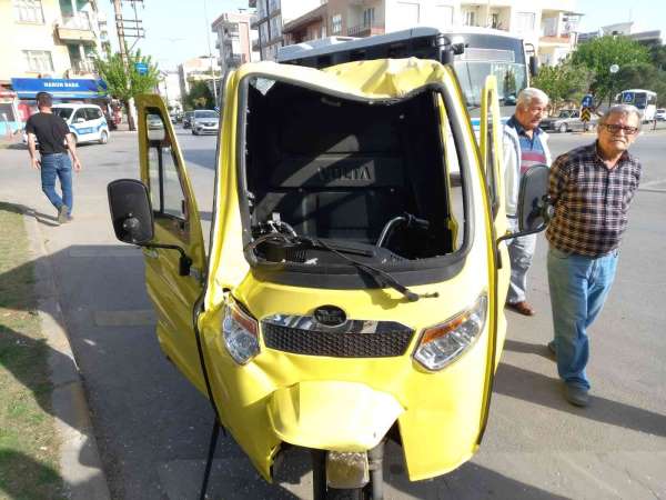 Otomobile çarpmamak isterken kaza yaptı: 1 yaralı