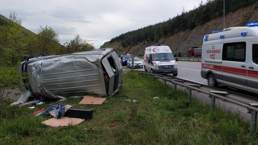 Samsun'da minibüs takla attı! Çok sayıda yaralı