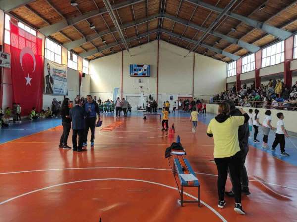 Dikili'de çocuklar yarıştı - İzmir haber