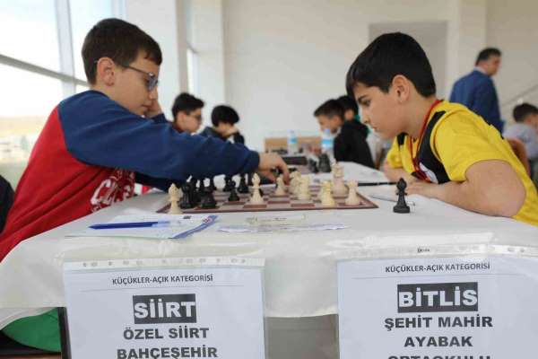 Satranç bölge yarışması Van'da başladı - Van haber