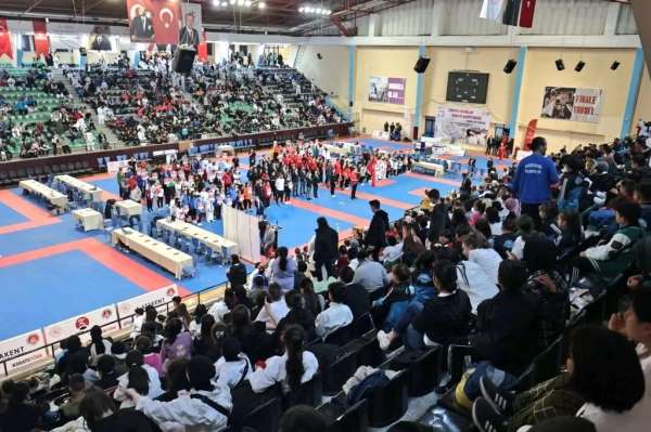 Türkiye Karate Şampiyonası Denizli'de başladı - Denizli haber