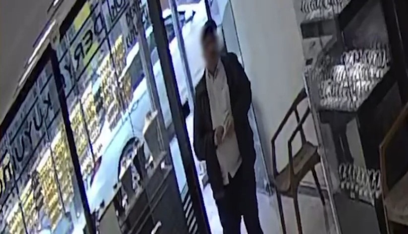 Samsun'da sahte altın satarak kuyumcuları dolandıran 2 kişi yakalandı