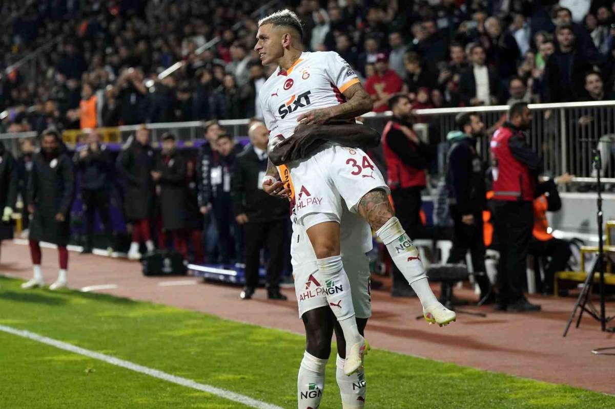 Trendyol Süper Lig: Eyüpspor: 1 - Galatasaray: 5