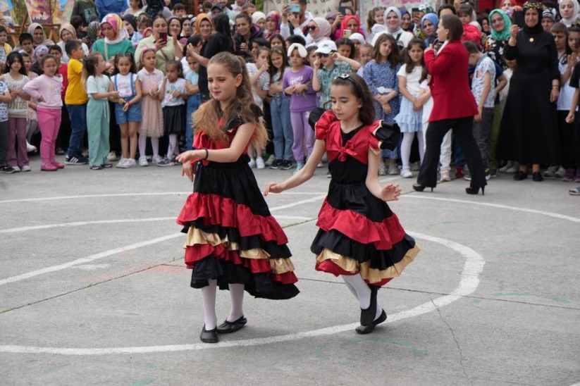 Samsun'da 'Yedi Renk Türkiyem Projesi' ile Türkiye'yi tanıttılar