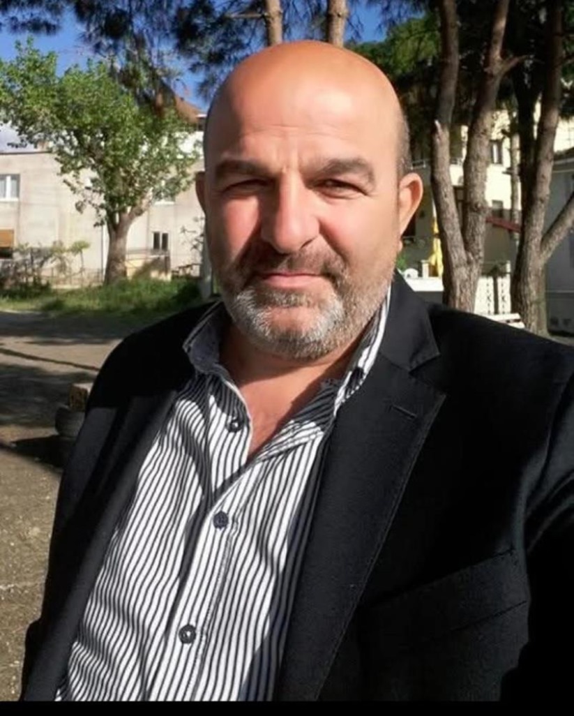 Samsun'da emekli polis memuru otobüs durağında intihar etti!