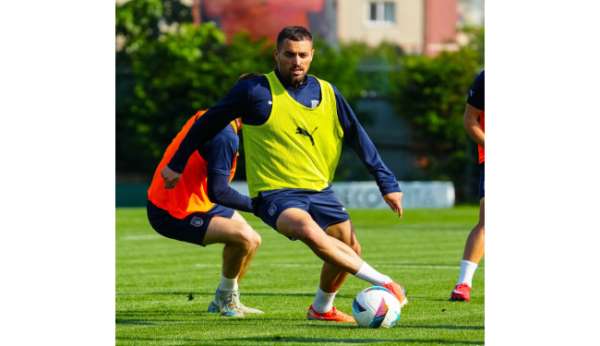 Başakşehir, Galatasaray maçı hazırlıklarına başladı