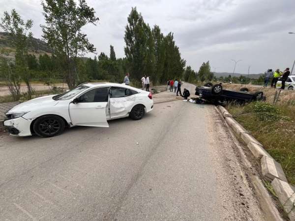 Bilecik'te YHT Kavşağında trafik kazası: 3 yaralı
