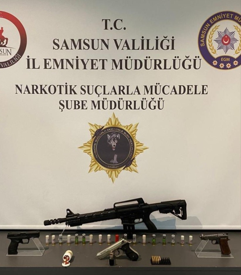 Samsun'da uyuşturucu tacirlerine şafak operasyonu: 21 gözaltı