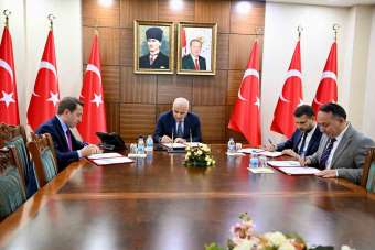 Diyarbakır'da badem işleme tesisi kurulumu için protokol imzalandı