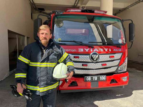 Dünya şampiyonu itfaiyeci Mehmet Tüylü, Tokyo Olimpiyatları'na hazırlanıyor