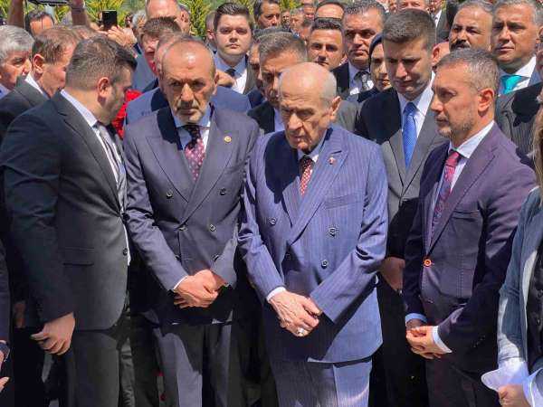 MHP Lideri Bahçeli, Ülkücü Şehitler Anıtı'nı ziyaret etti
