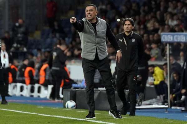 RAMS Başakşehir, Çağdaş Atan ile yola devam etme kararı aldı