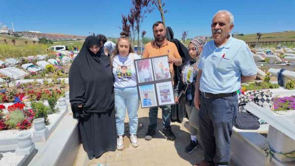Büyükçekmece'de bıçaklanarak öldürülen 16 yaşındaki Abdulbaki Demirel'in kabrinde hüzünlü bayram