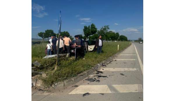 (Düzeltme) Yenişehir'de trafik kazası: 3 yaralı