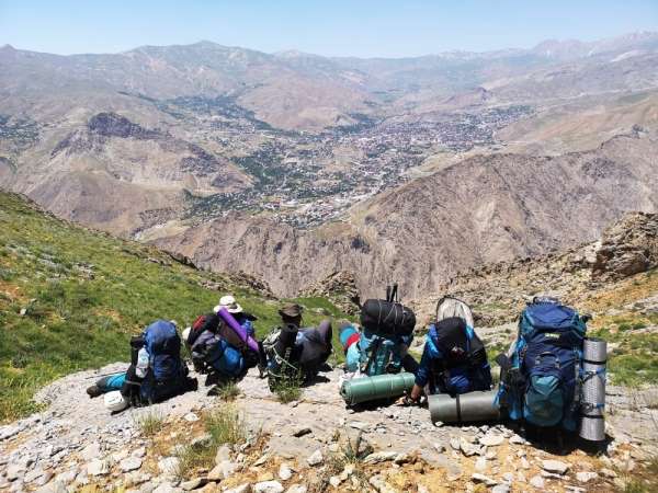 Hakkari Sümbül Dağı'na 2020 yılının ilk tırmanışı yapıldı 