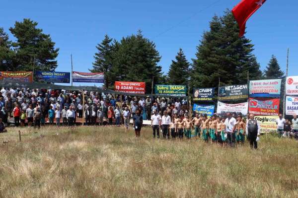 Alaçam'daki şenlikte Başpehlivan Resul Güne orman şehitleri adına güreşti