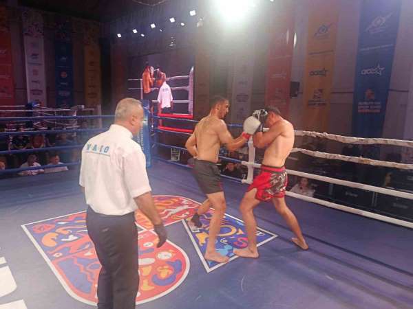 Sultangazi, Türkiye Profesyonel Kick Boks Turnuvası'na ev sahipliği yaptı