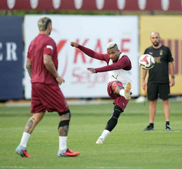 Galatasaray, Çaykur Rizespor maçı hazırlıklarını sürdürdü