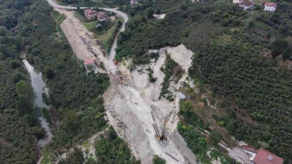Ordu'yu İç Anadolu'ya bağlayan Akkuş-Niksar kara yolunda fore kazık çalışmaları başladı