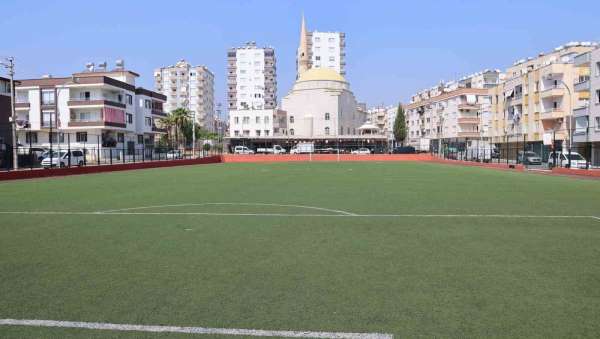 Toroslar'daki spor tesisleri yenileniyor