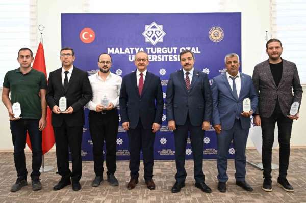 Malatya Turgut Özal Üniversitesi'nde başarılı akademisyenler ödüllendirildi