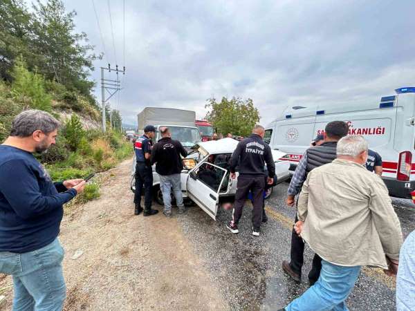 Bozdoğan'da trafik kazası: 1 ölü, 2 yaralı