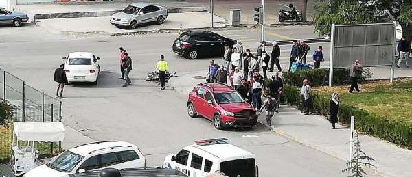 Erzincan'da trafik kazası: 2 yaralı 