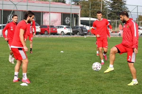 Eskişehirspor, Akhisarspor maçı hazırlıklarına başladı 