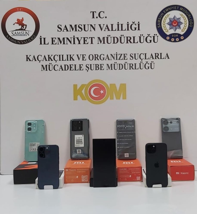 Samsun'da kaçak tütün ve telefon operasyonu: 9 kişi yakalandı