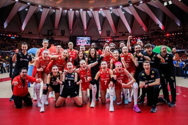 A Milli voleybol takımlarının Avrupa şampiyonalarındaki maç programı açıklandı