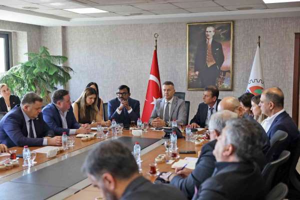 Mersin'de limandaki tarifeler konuşuldu