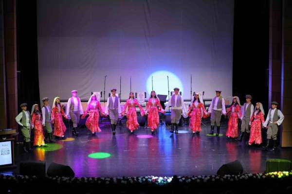 Türkiye'nin ilk belediye konservatuvarı yeni sezona coşkuyla başladı