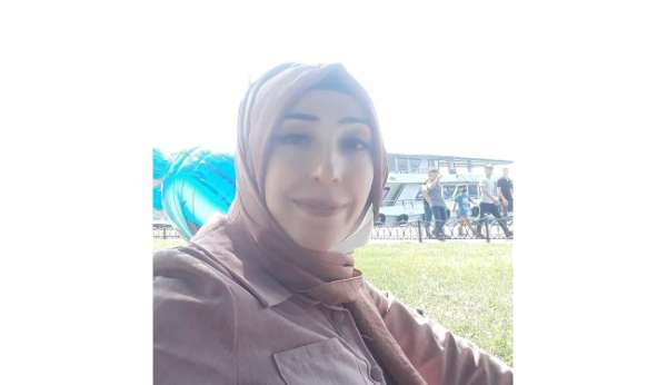 Çocuklarını kenara iterek kurtaran anne, devrilen minibüsün altında kalarak hayatını kaybetti