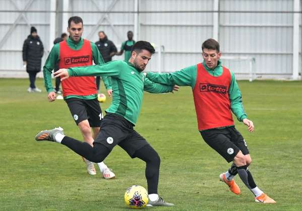 Konyaspor'da Çaykur Rizespor maçı hazırlıkları devam etti 