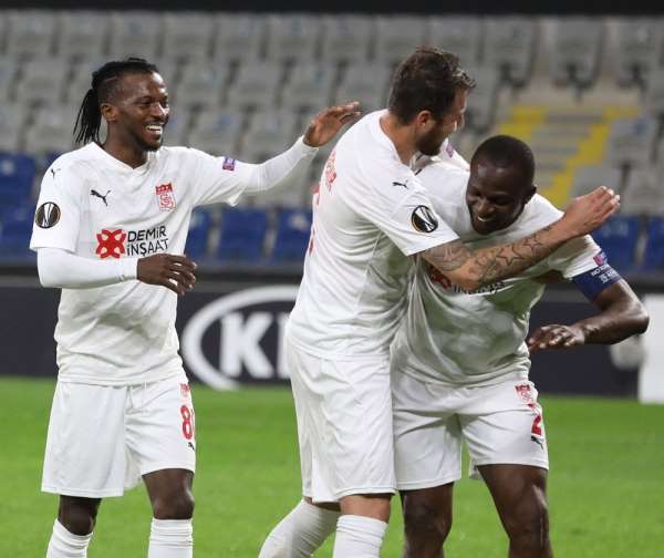 Sivasspor'un 'Dede' lakaplı Kone'si UEFA'da siftah yaptı 