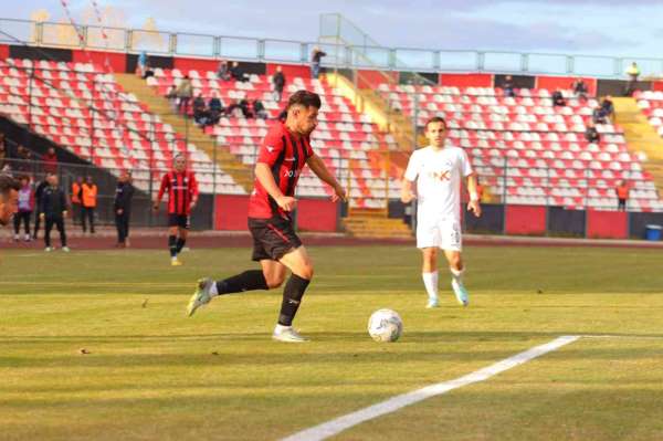 TFF 2. Lig: Vanspor FK-Sarıyer SK: 1-1