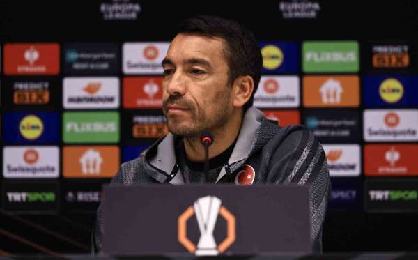 Bronckhorst: 'Galip gelmek için buradayız'