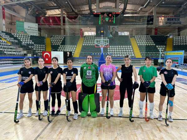 Muğla'nın Kadın Hokey takımı, 'Tiflis Kupası' için Gürcistan yolcusu
