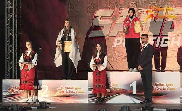 Sultangazili sporculardan Balkan Şampiyonası'nda 3 altın madalya birden