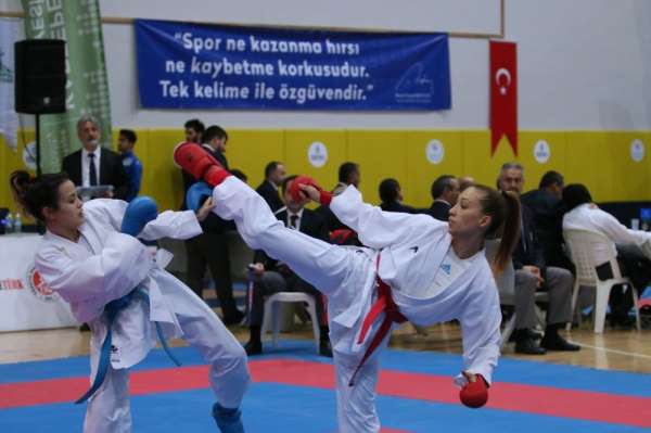 Kağıtspor karatede Türkiye Şampiyonu 