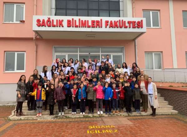 Minik öğrencilere animasyonlu beslenme eğitimi